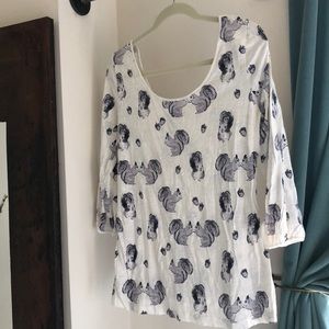 Squirrel print long sleeve tee